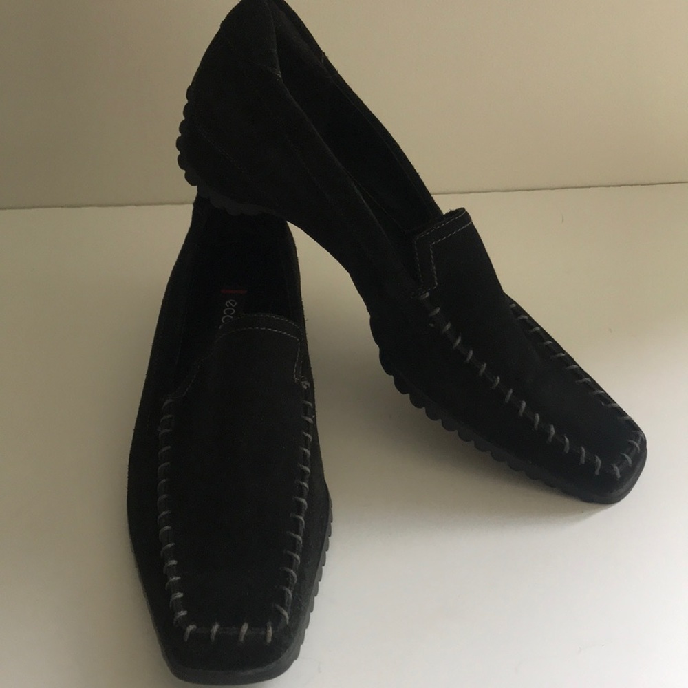 ECCO Casual Black Suede Slip-on Loafer